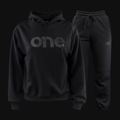 Дамски спортен екип Crystal One