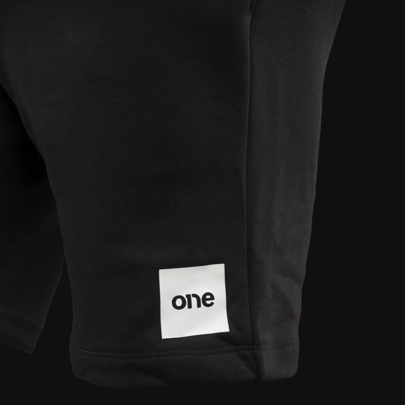 Мъжки летен екип Iconic Insignia - 05