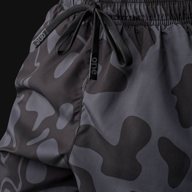 Мъжки Черни Шорти за Плуване Black Camo - 03
