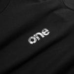 Ανδρικό μαύρο φούτερ με κουκούλα - BLG One - 04